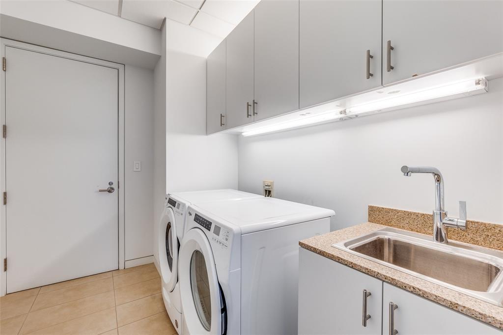 Museum Tower Condo - Residential