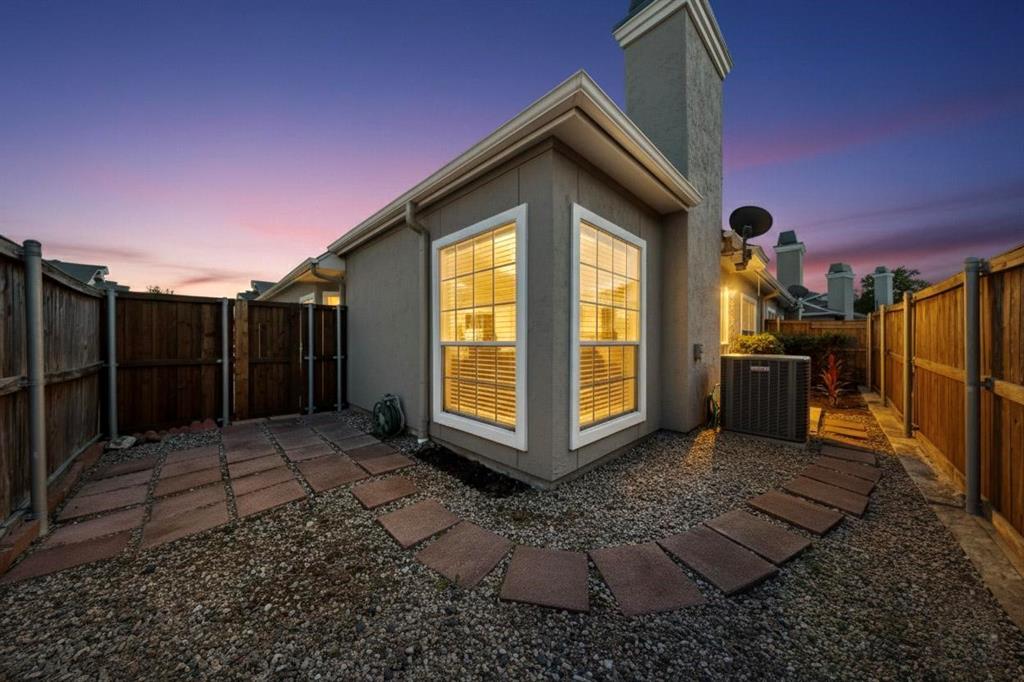 Hickory Street Village Ph IV - Residential Lease