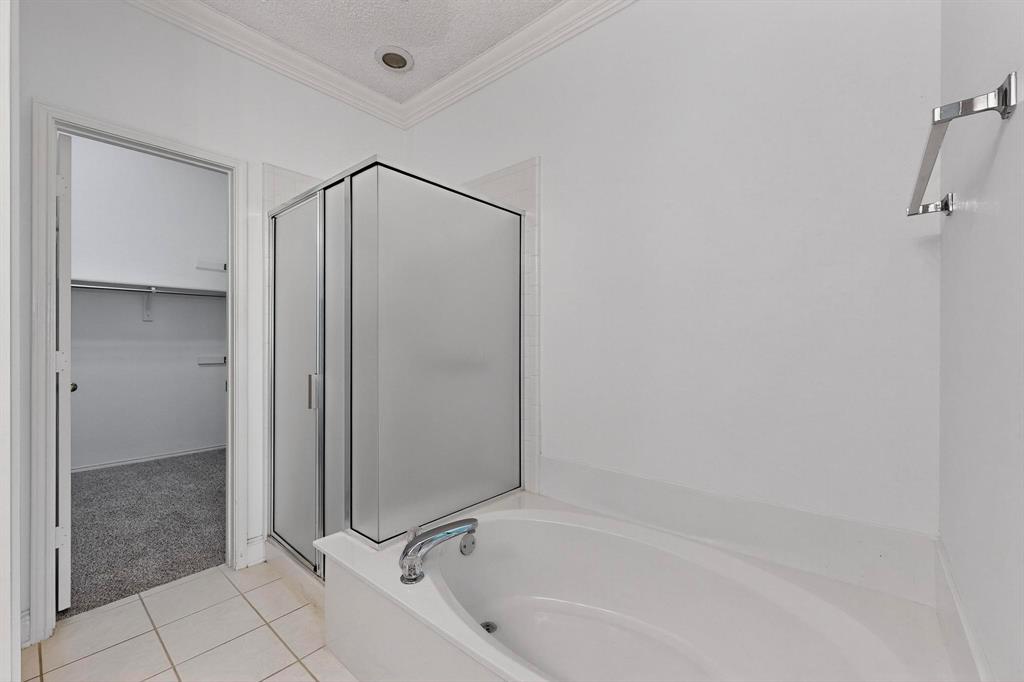 Hickory Street Village Ph IV - Residential Lease