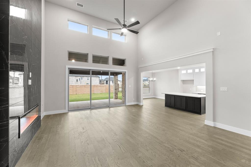 Mira Lagos Crossing - Residential