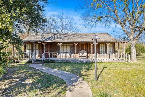 A home in Wills Point