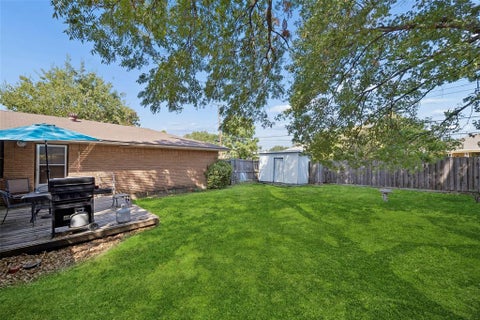 Tiny photo for 5629 Ledgestone Drive, Dallas, TX 75214 (MLS # 21386826)