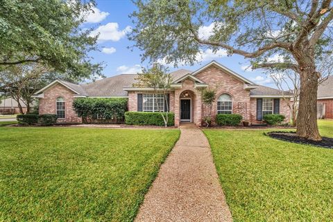 Tiny photo for 1229 S Haven, Hewitt, TX 76643 (MLS # 21098886)