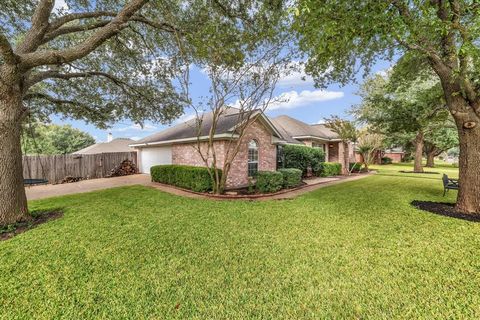 Tiny photo for 1229 S Haven, Hewitt, TX 76643 (MLS # 21098886)