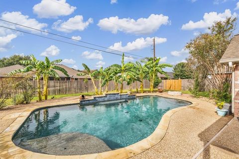 Tiny photo for 1229 S Haven, Hewitt, TX 76643 (MLS # 21098886)