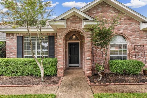 Tiny photo for 1229 S Haven, Hewitt, TX 76643 (MLS # 21098886)