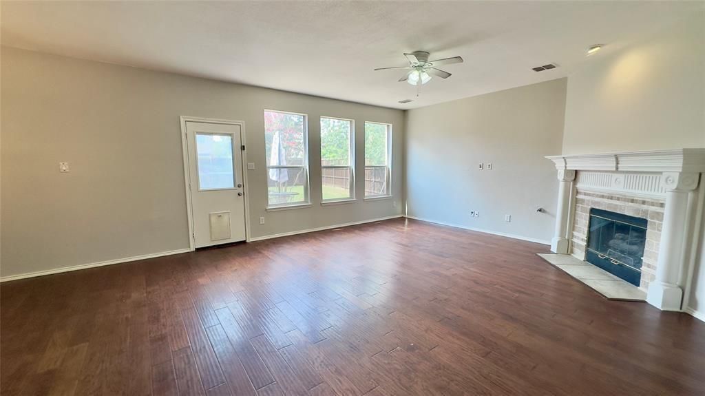 Photo of 406 Stonebridge Circle, Allen, TX 75013 (MLS # 21215177)