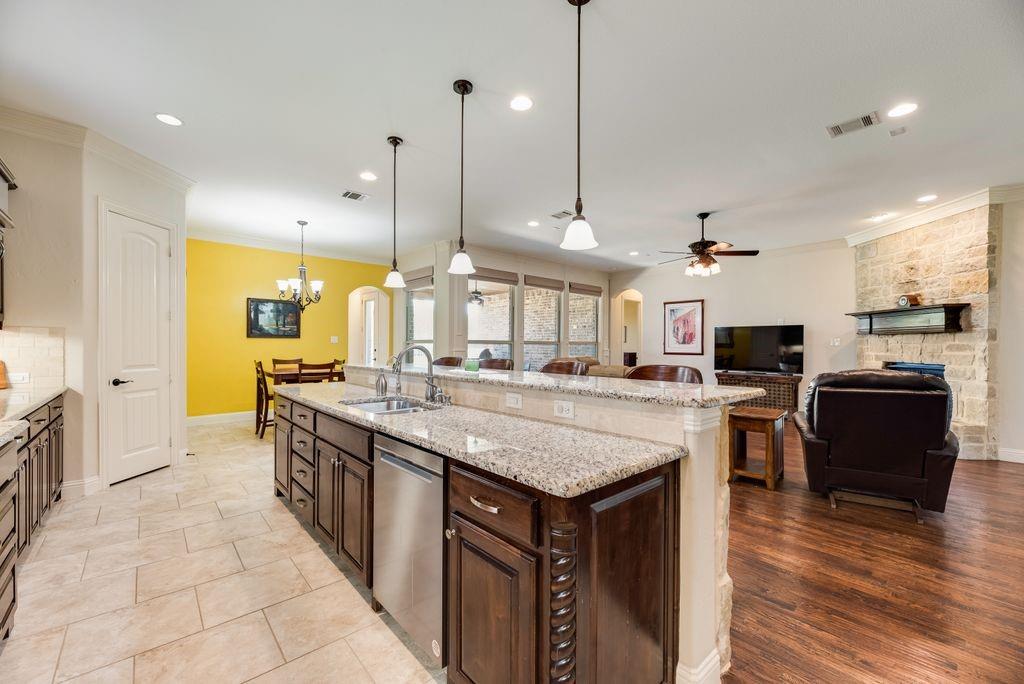 Resort On Eagle Mountain Lake - Residential