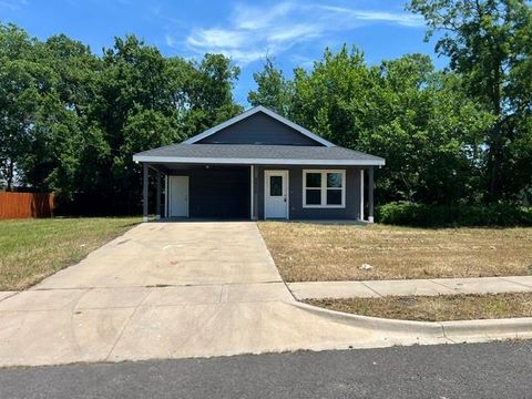 Photo of 5505 King Street, Greenville, TX 75402 (MLS # 21271049)
