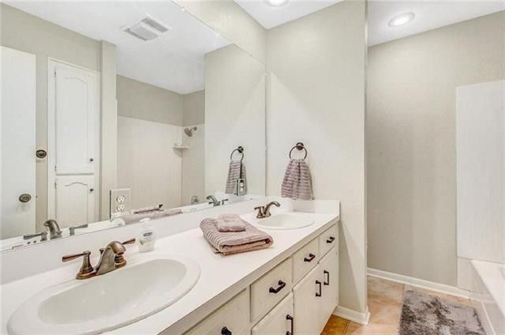 NA - Commercial Sale