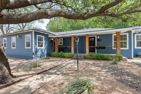 112 N Adams Avenue Dallas TX 75208