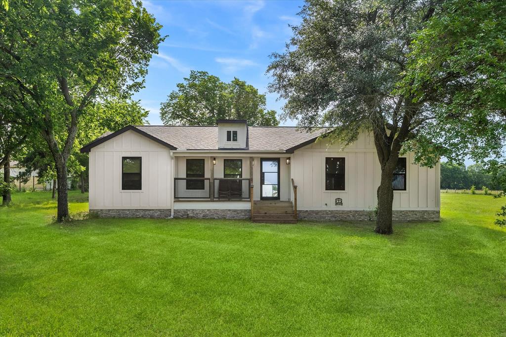 18580 County Road 949