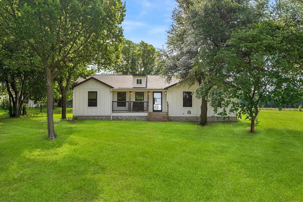 18580 County Road 949
