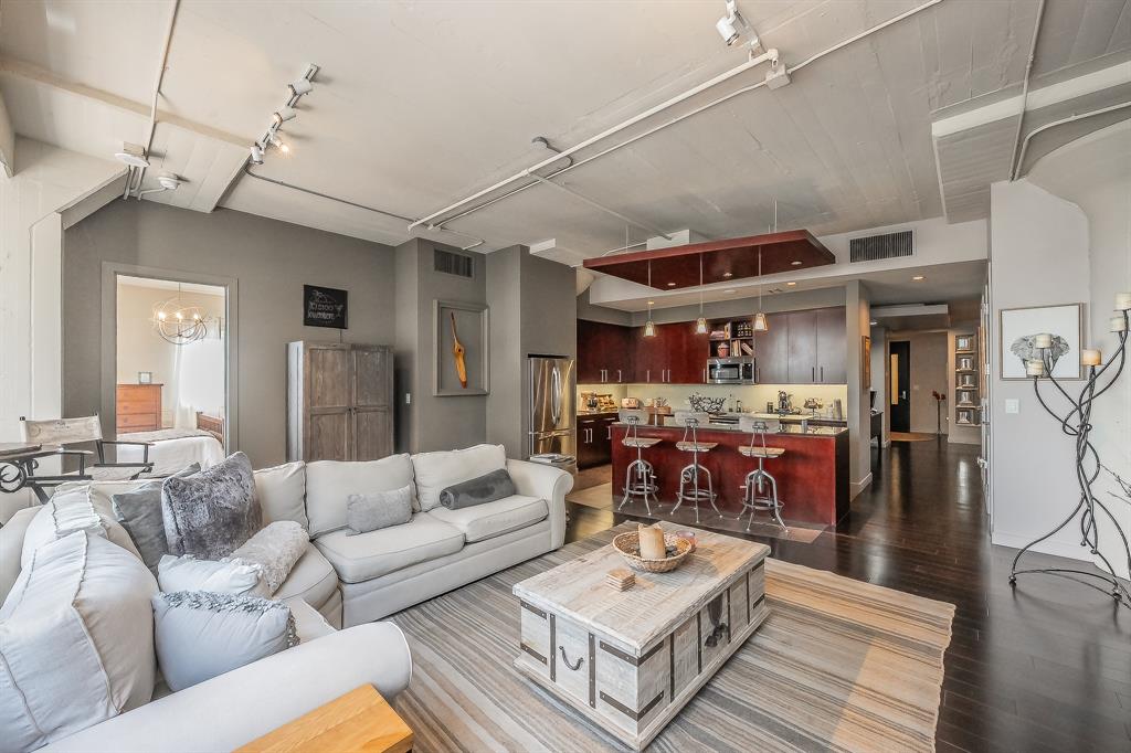 One Montgomery Plaza Residence Condo - Residential