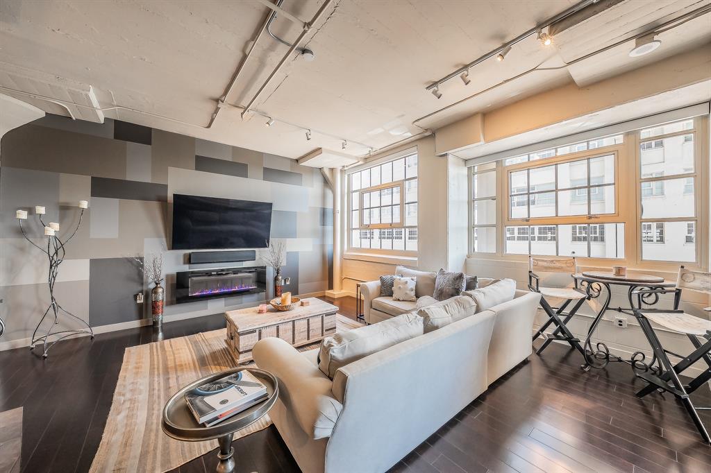 One Montgomery Plaza Residence Condo - Residential