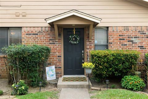 A home in Benbrook