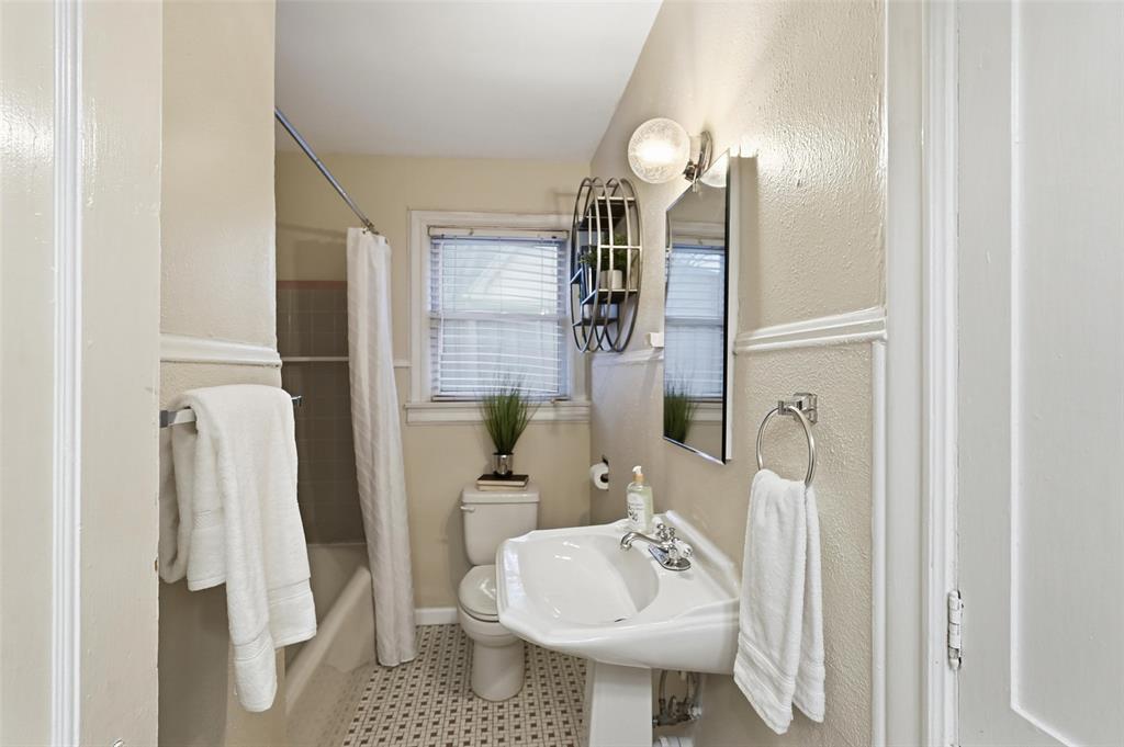 Oak Lawn Heights - Residential