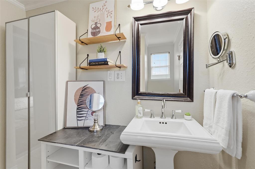 Oak Lawn Heights - Residential