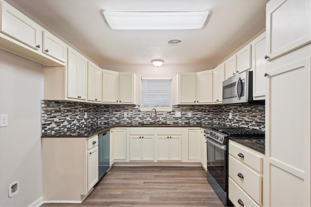 Lake Air Village - Residential