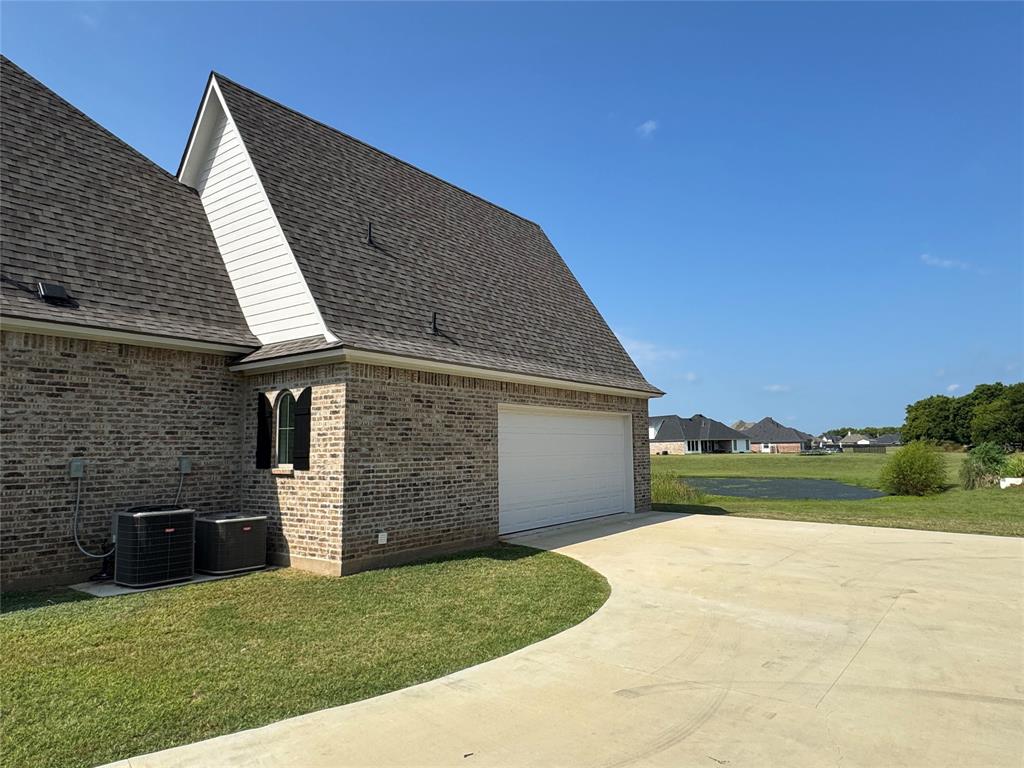 319 Newport Lane