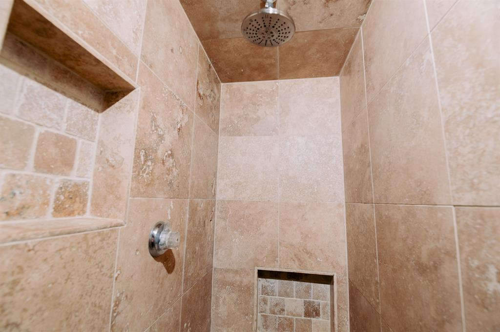 Oaks On The Lane Condo Ph 01 - Residential Lease