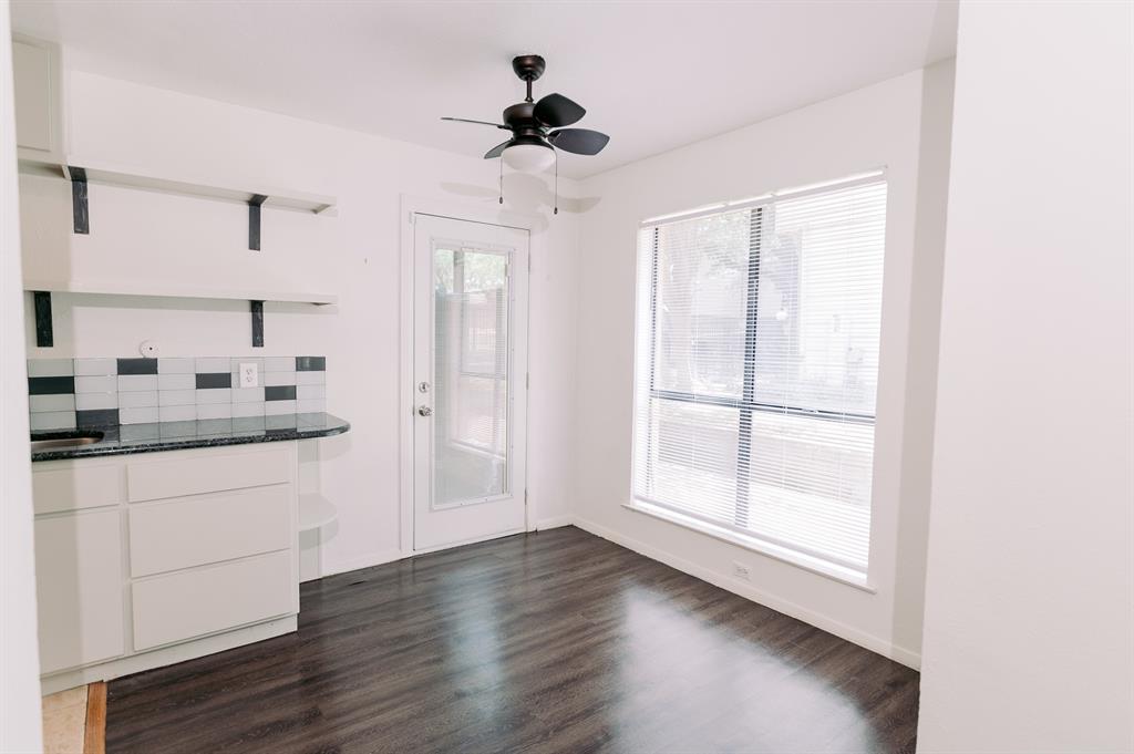 Oaks On The Lane Condo Ph 01 - Residential Lease