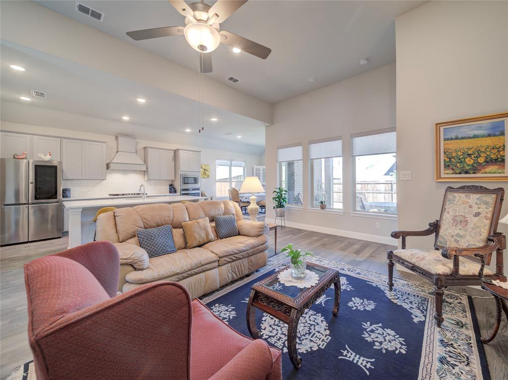 1112 Diamond Dove Drive
