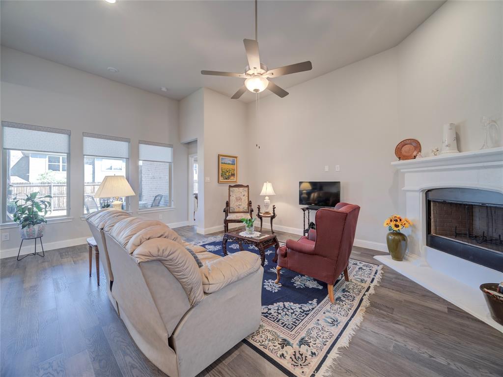 1112 Diamond Dove Drive