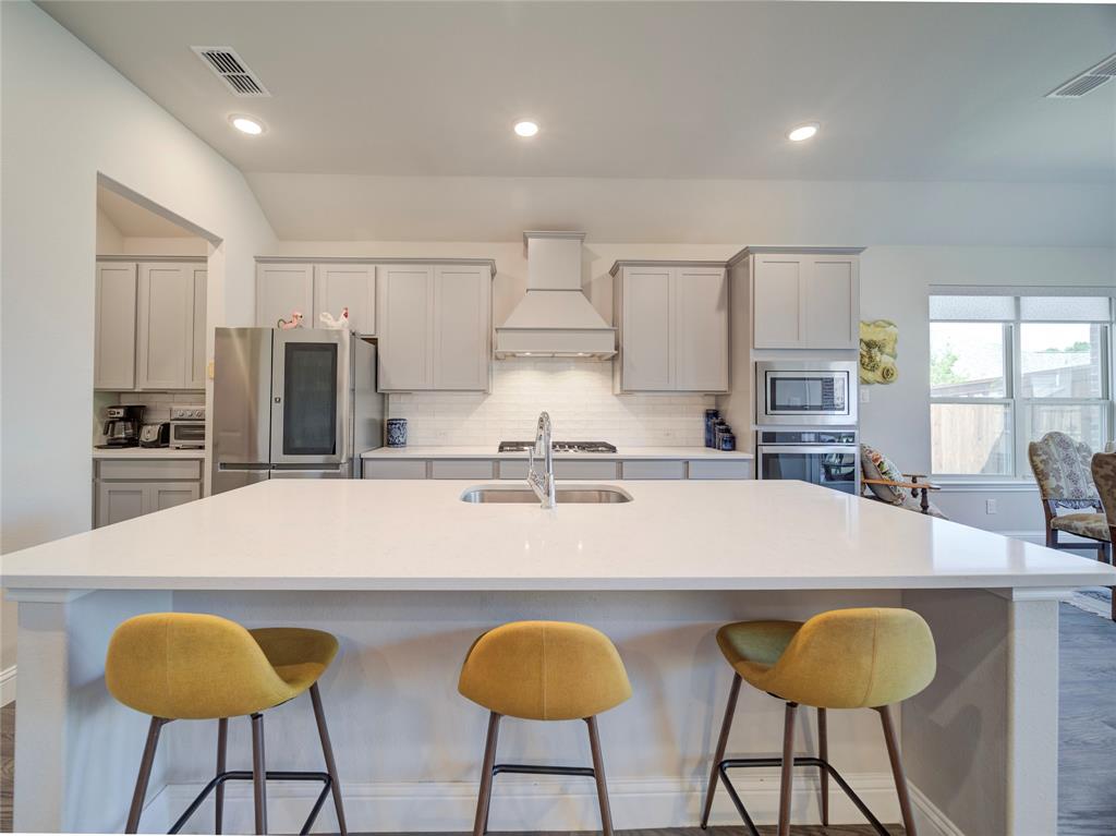 1112 Diamond Dove Drive