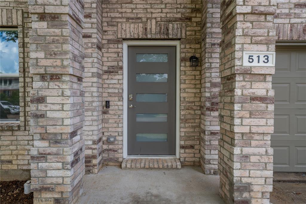 513 Creekbend Street