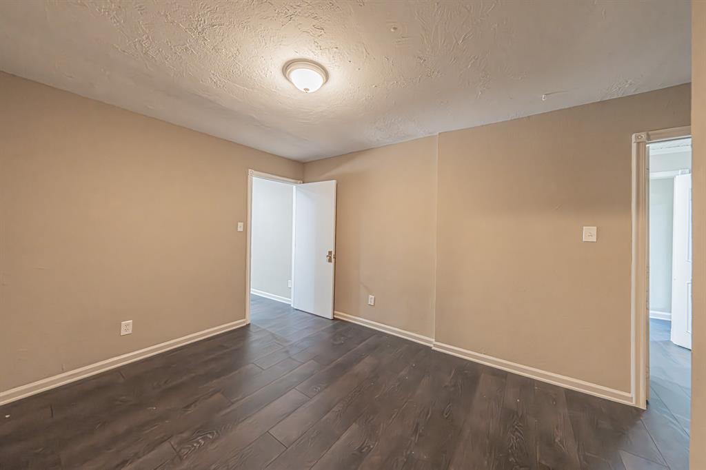 Lake Park Estates - Residential Lease