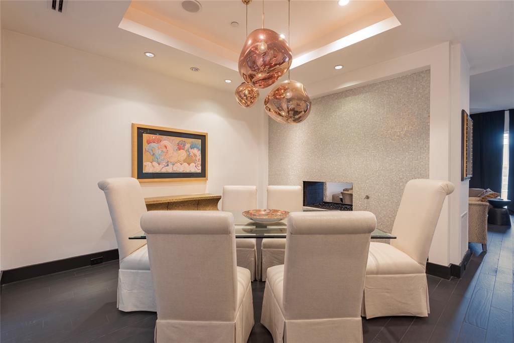 Pecan Plaza - Residential