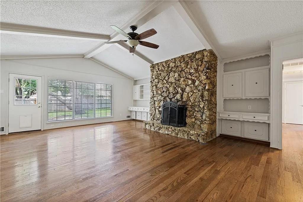 Chantilly Bay - Residential Lease