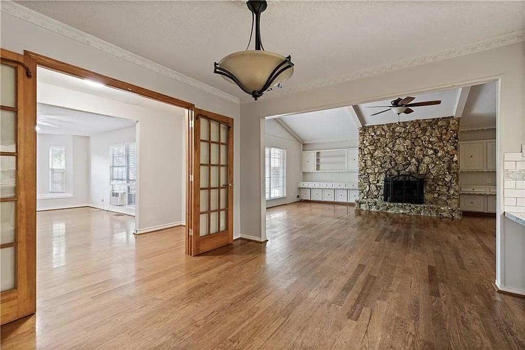 Chantilly Bay - Residential Lease