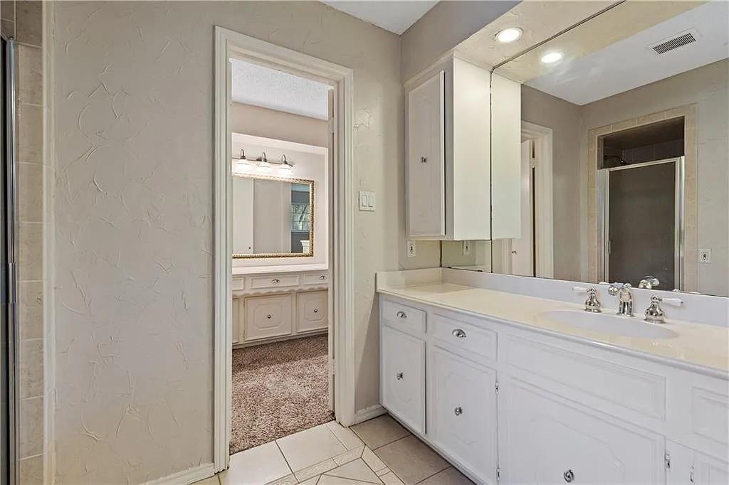 Chantilly Bay - Residential Lease