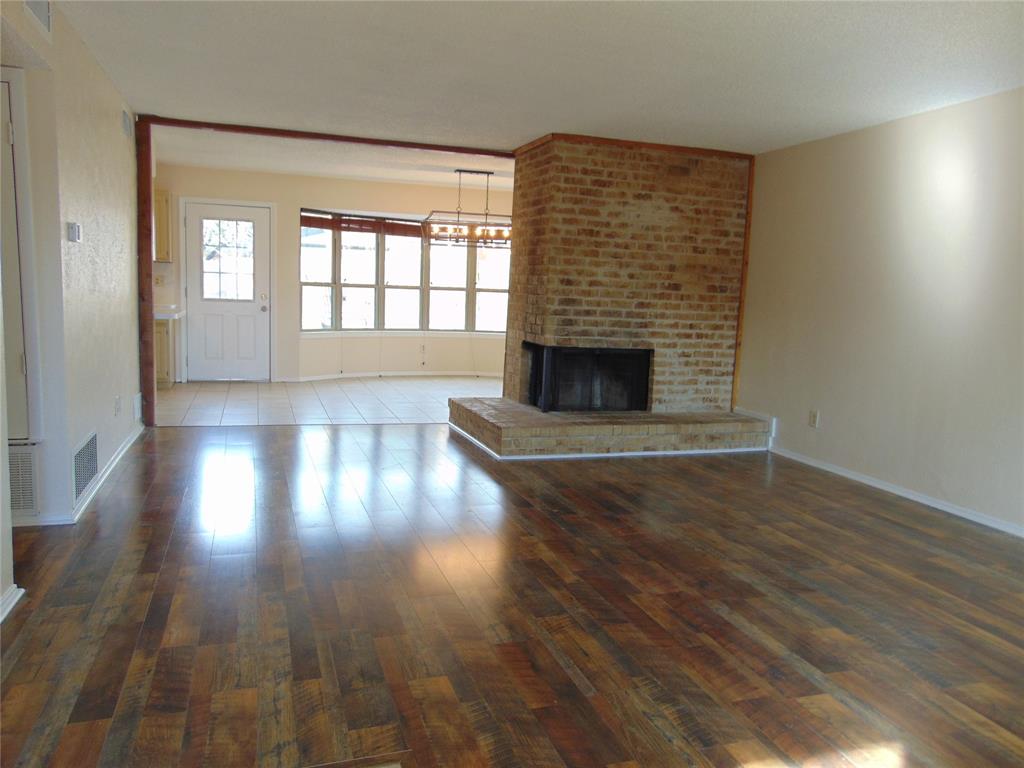 10835 Hayfield Drive