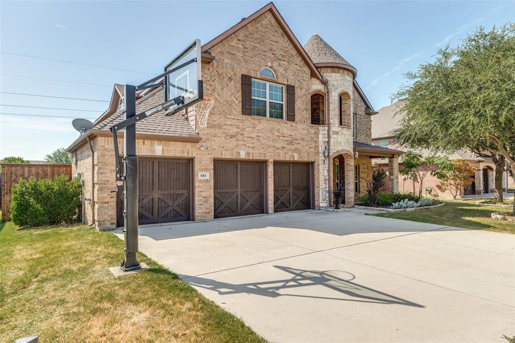 881 Twin Buttes Drive