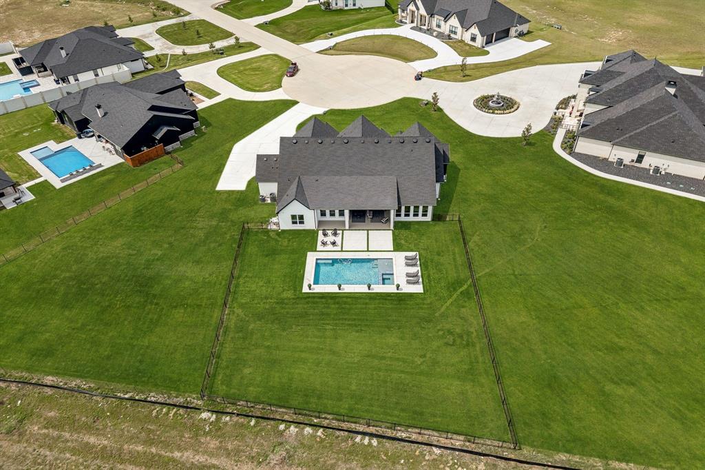 Bella Flora - Residential
