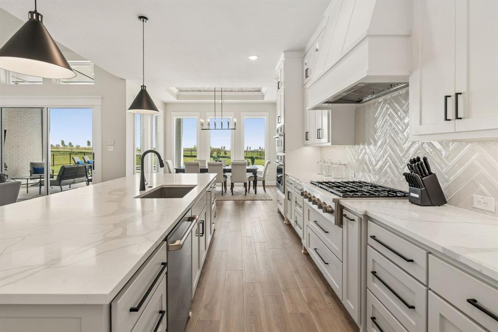 Bella Flora - Residential