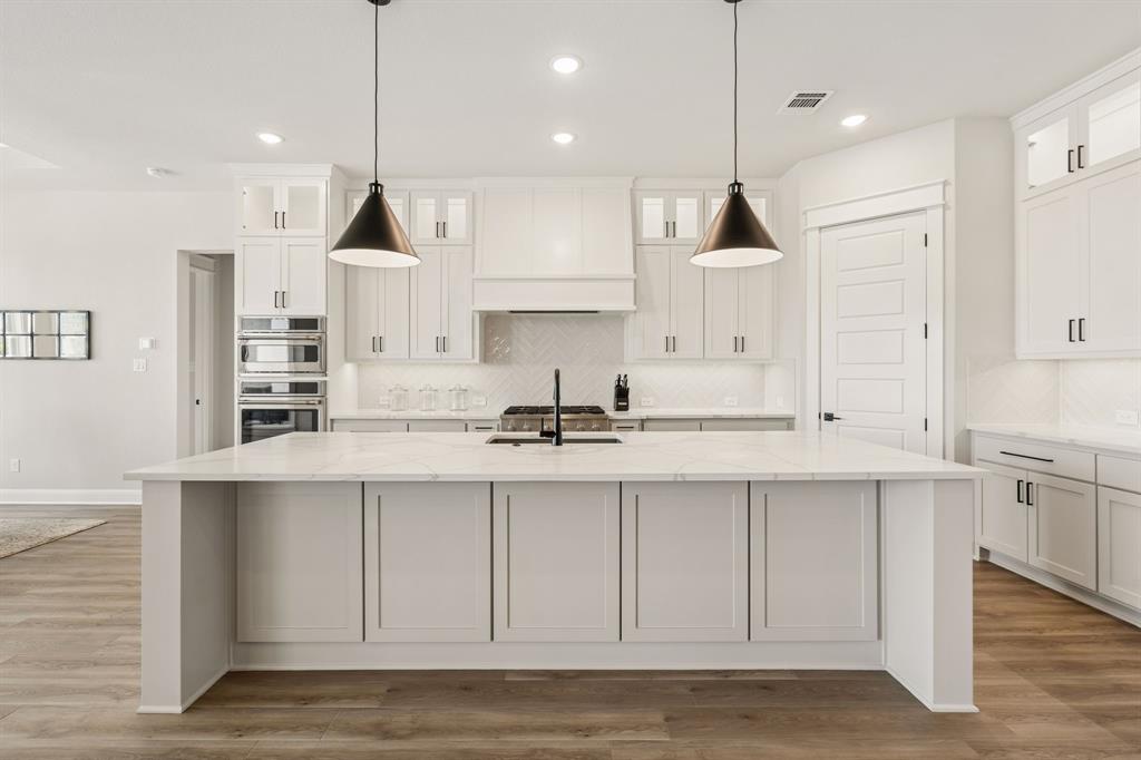 Bella Flora - Residential