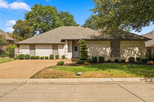 4007 APPIAN WAY, ARLINGTON, TX 76013 - Image e96b95e2d5ee6077e245d10aa8bcad22/3809382297