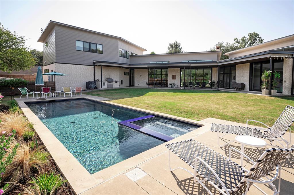 Thomas Jefferson Terrace - Residential