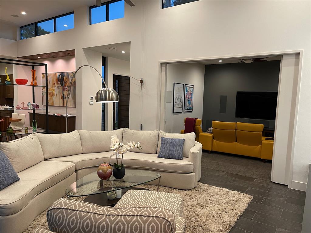 Thomas Jefferson Terrace - Residential