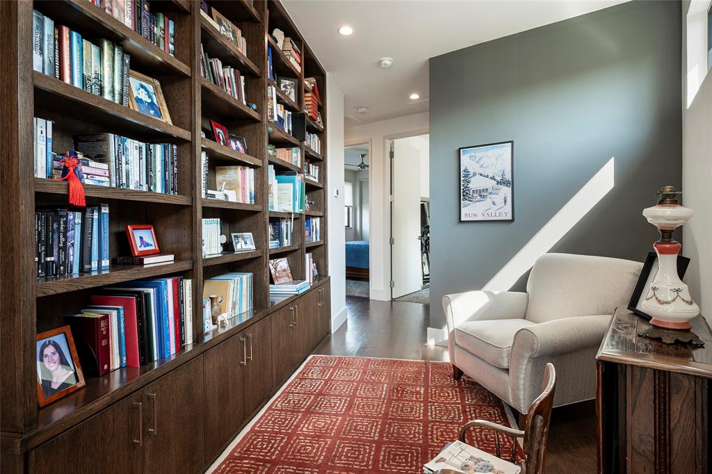 Thomas Jefferson Terrace - Residential