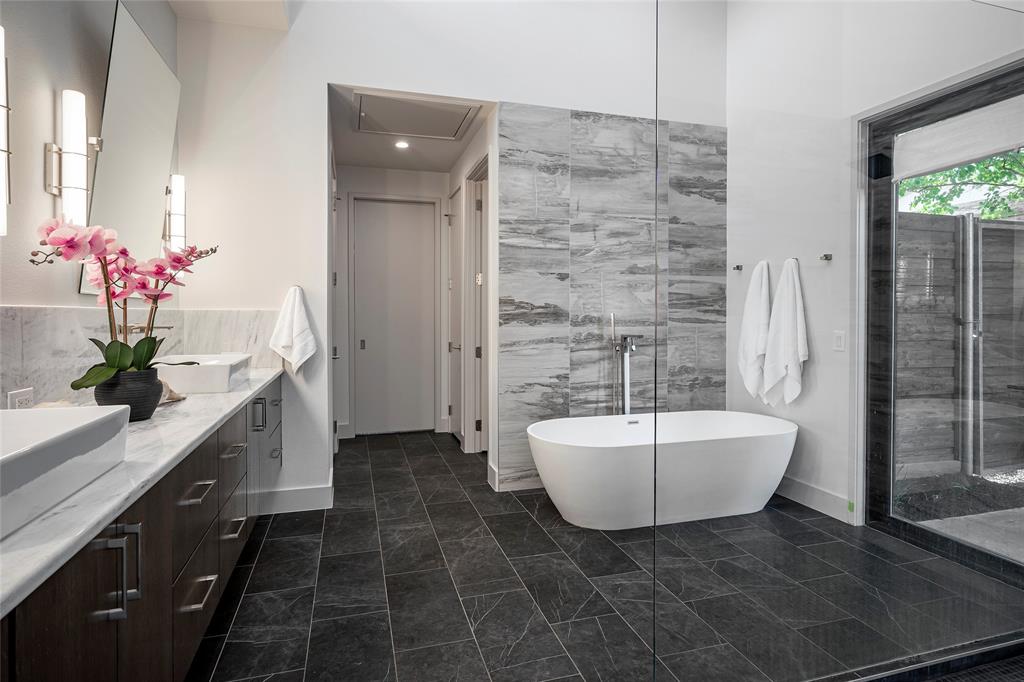 Thomas Jefferson Terrace - Residential