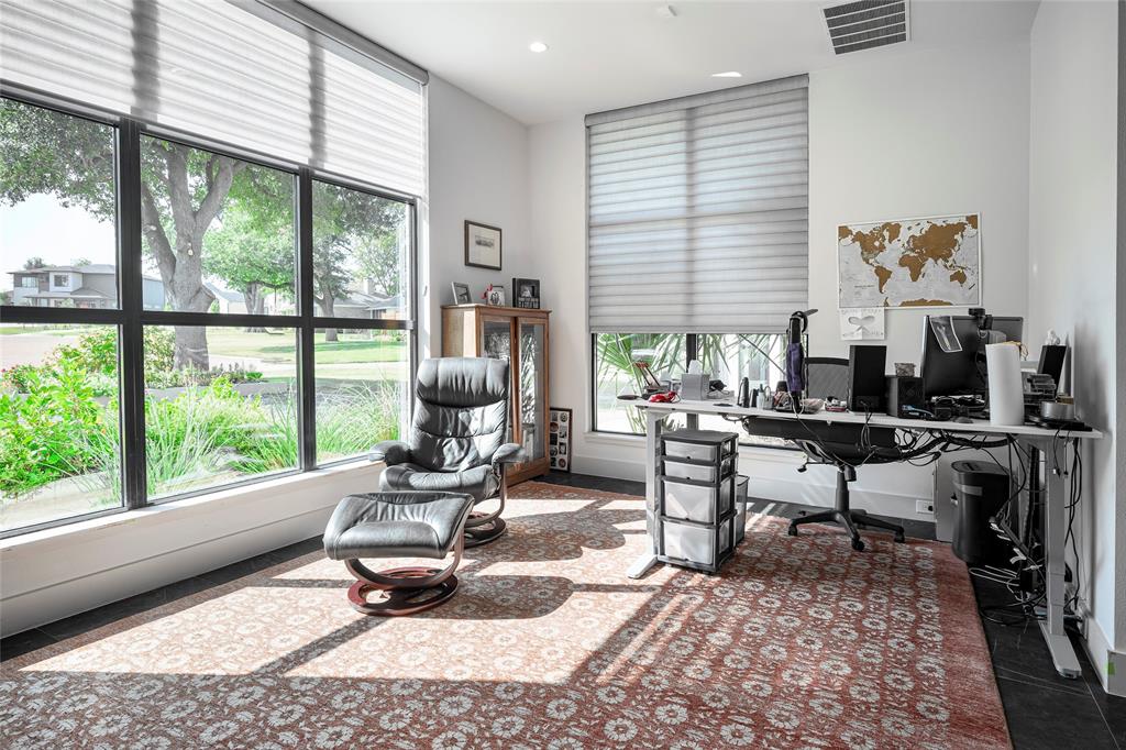 Thomas Jefferson Terrace - Residential