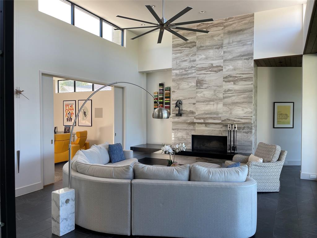 Thomas Jefferson Terrace - Residential