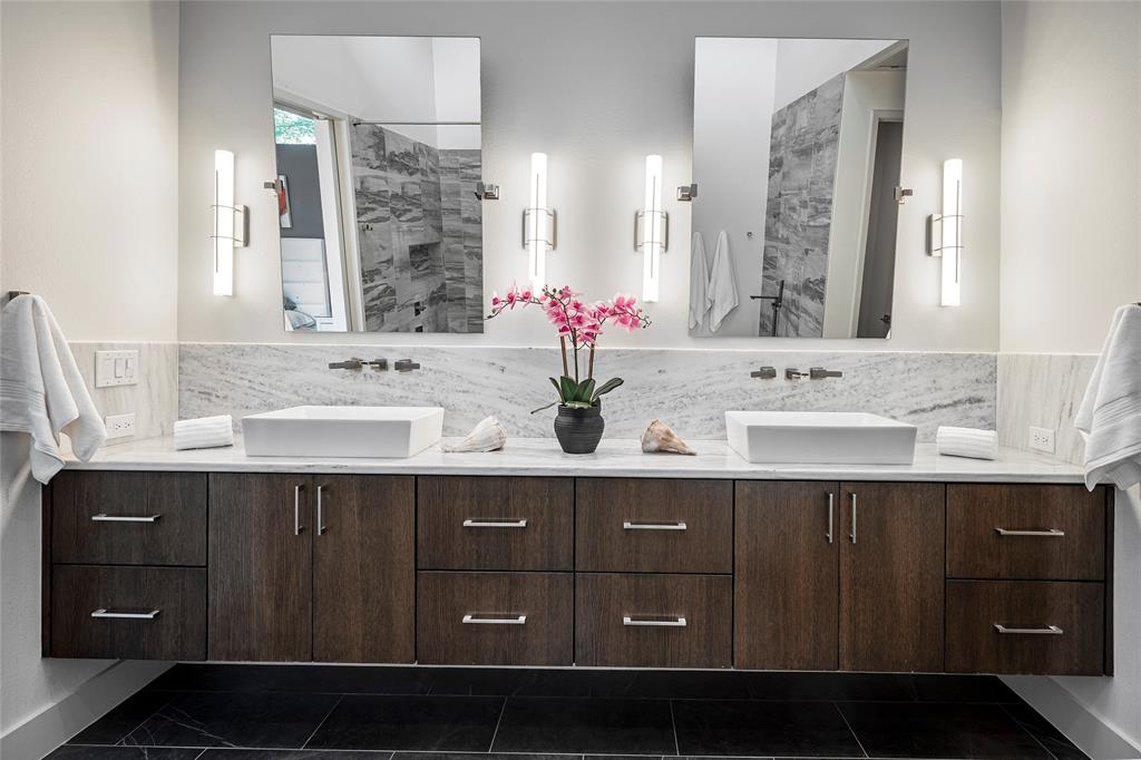 Thomas Jefferson Terrace - Residential