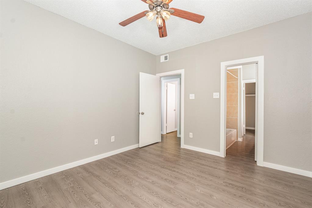 Meadows Condo - Residential