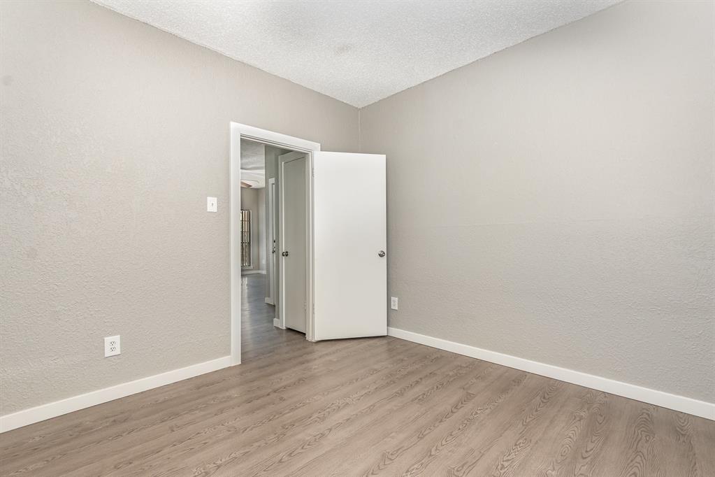 Meadows Condo - Residential